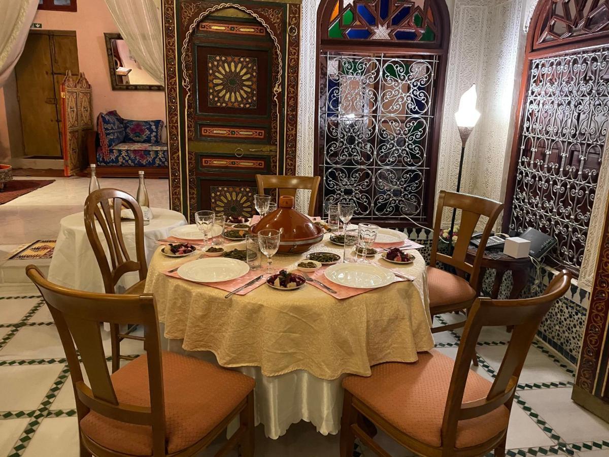 Bed and Breakfast Dar Alkatib Meknès Esterno foto